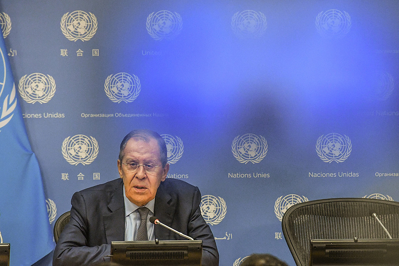 Lavrov: tárgyalásokon át is el lehet érni Oroszország ukrajnai céljait