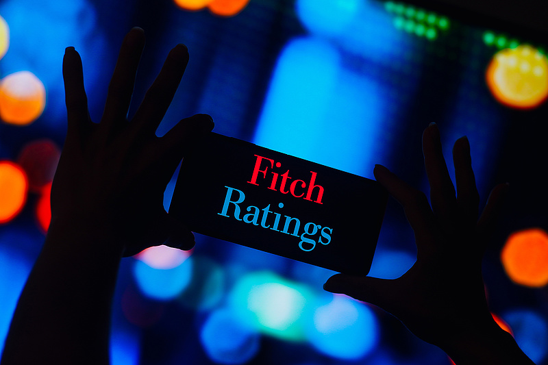 Negatívnak látja a Közép- és Kelet-európai térség kilátását a Fitch Ratings