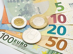 Késik a brüsszeli pénz, visszatérhet a 430-as euró