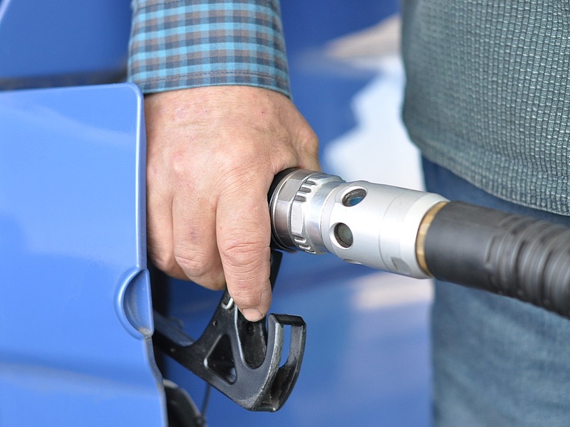 Októberben is csökkent a benzinkutak forgalma, hát még a jövedékiadó-bevételek