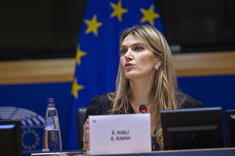 Katargate: ártatlannak vallotta magát a letartóztatott EP-képviselő, Eva Kaili