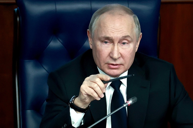 Oroszország letiltja olajszállítását az ársapkás országok felé