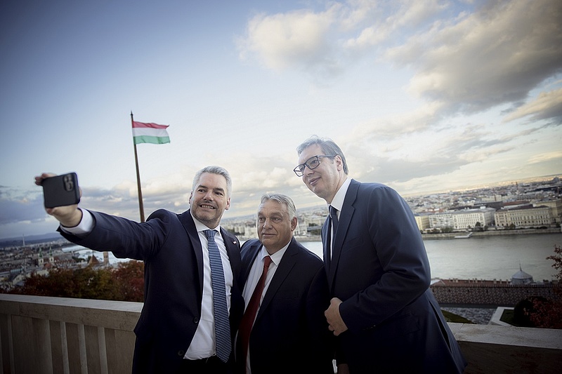 Előkerült a szakállas Orbán Viktor