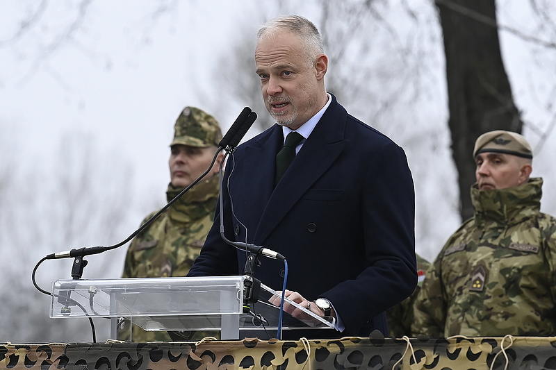 A honvédelmi miniszter bemutatta Magyarország legszorosabb szövetségesét