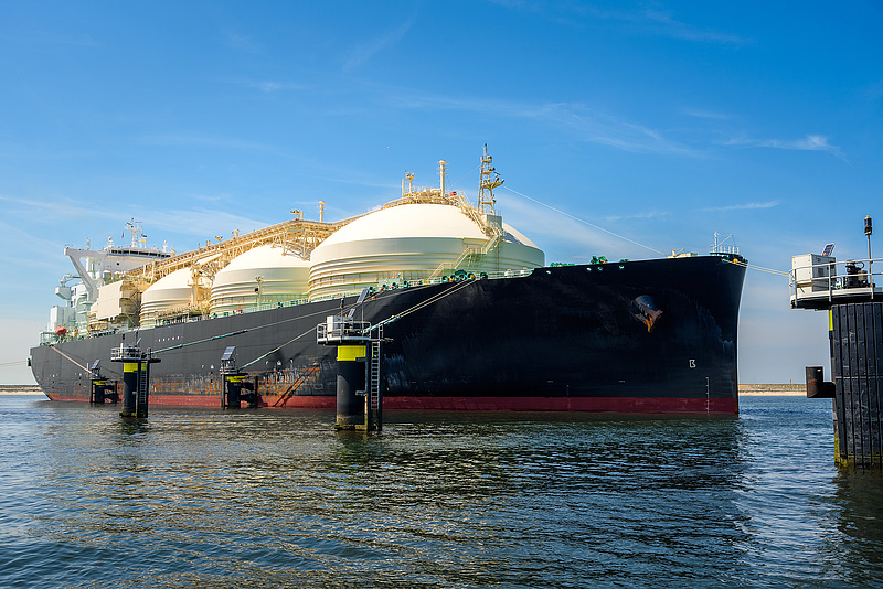 Moszkva lestrapált tankerhajókkal cselezi ki az olajembargót