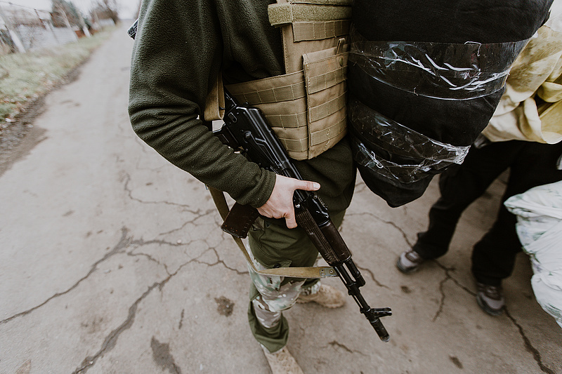 Az ukránok saját zsebből fizetik a hadi eszközöket