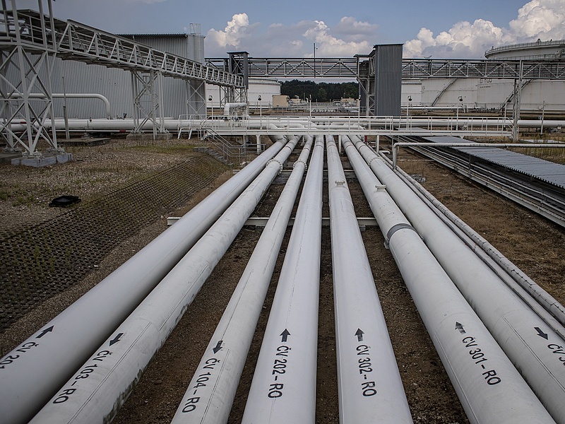 Oroszország leállította a kőolajszállítást Lengyelországba a Barátság vezetéken