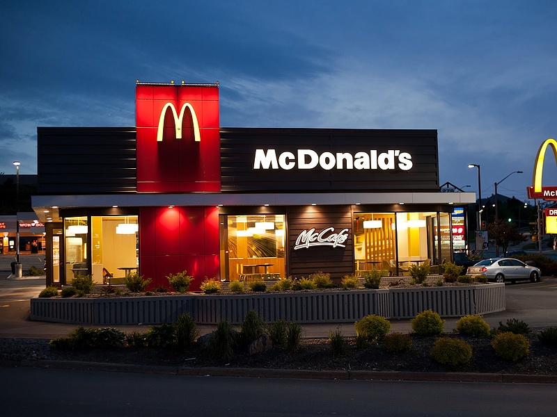 Oroszországban bezárt, Ukrajnában újra megnyit a McDonald’s