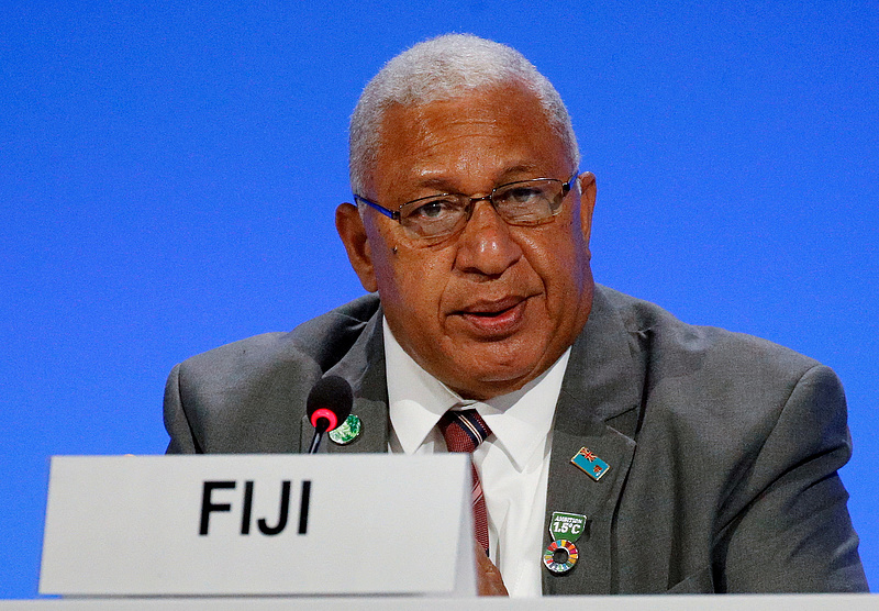 Fidzsin hivatali visszaéléssel vádolták meg a szigetek volt miniszterelnökét