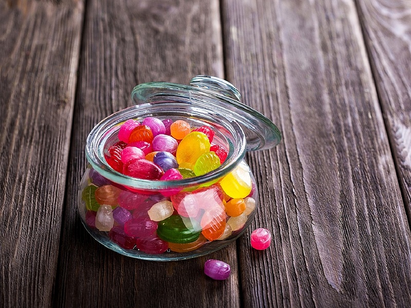 Életveszélyes tüneteket okoz a gyerekek egyik kedvenc édessége, visszahívják a boltokból
