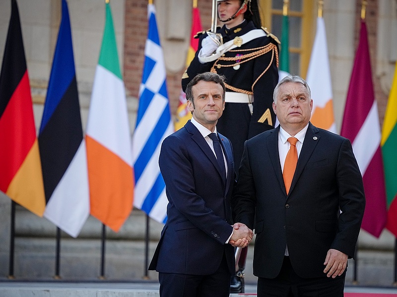 Fontos találkozóra utazott Párizsba Orbán Viktor 