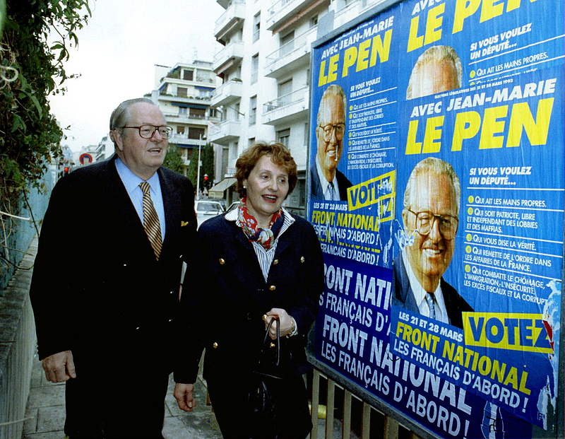 Kórházban Jean-Marie Le Pen, súlyos az állapota