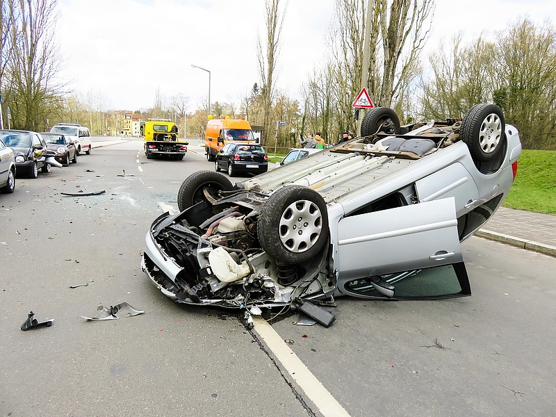 Arat a kaszás a közutakon: a fiatalok körében a közlekedési baleset a leggyakoribb halál ok