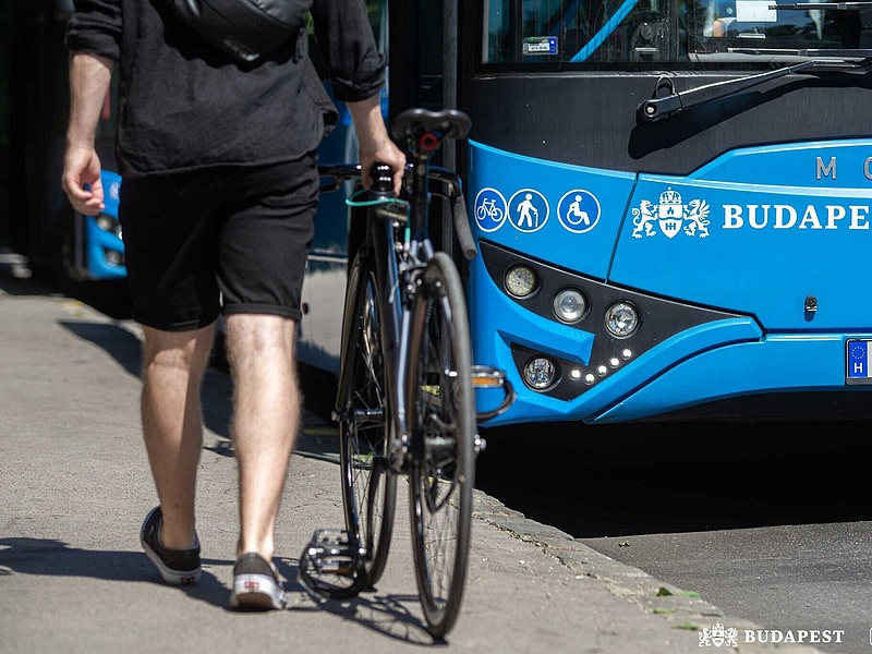 Ha nem bírná szuflával a budai lejtőket, buszra teheti a biciklit