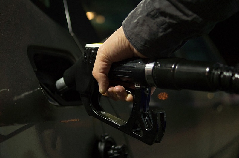Végre csökkenhet az üzemanyagok ára
