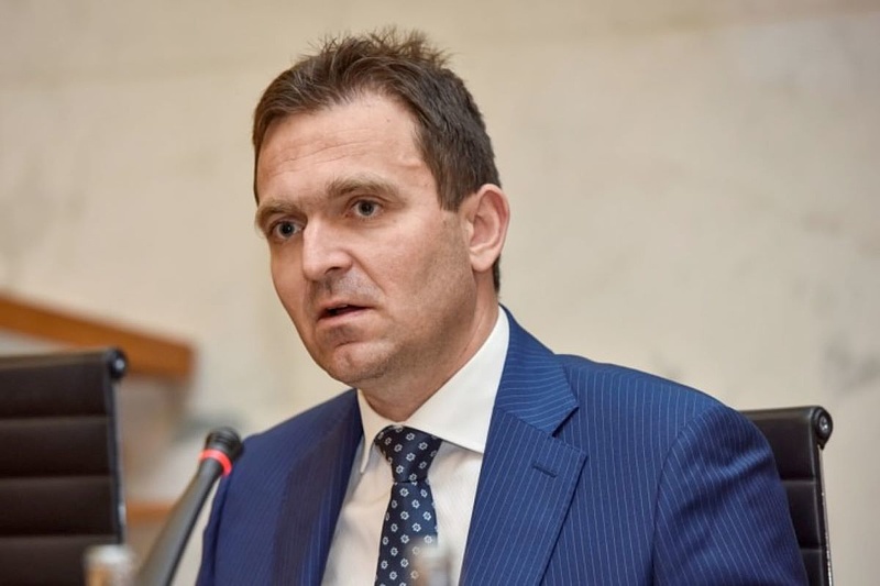 Az új magyar miniszterelnök gyorsan beszólt az itthoni árstopnak