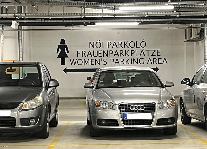 Női parkoló nyílt Budapesten: a hölgysofőrök hímsovinizmust emlegetnek