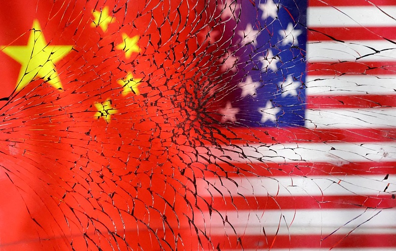 Kína: az amerikai szankciók elérték a gátlástalan hisztéria szintjét
