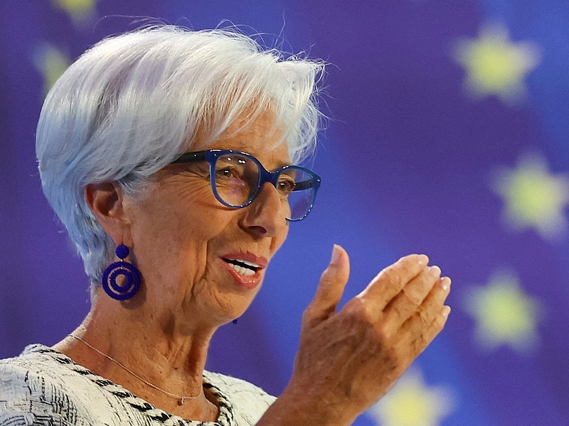 Ostoba háziasszony lett hirtelen Christine Lagarde - vagy netán mégsem?