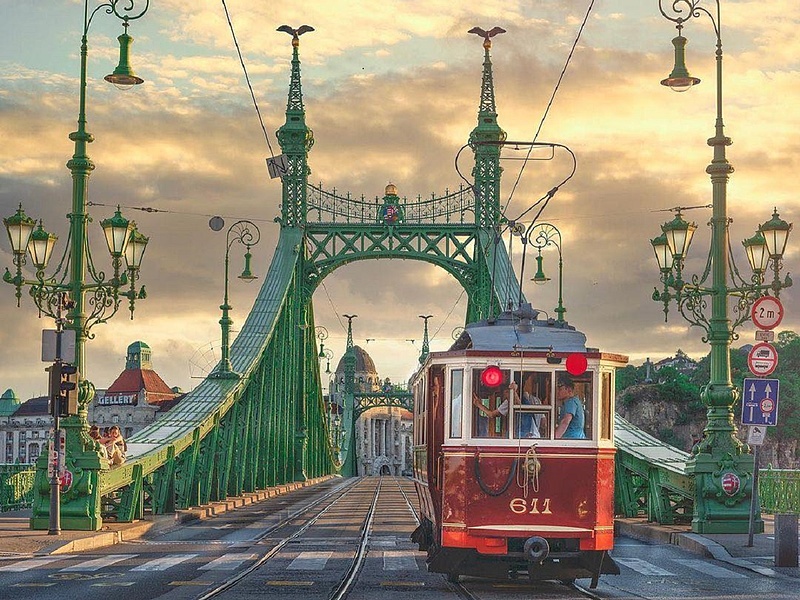 Ha van ilyen okmánya, ingyen utazhat Budapesten