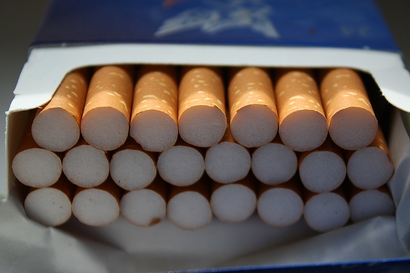 Dubajból csempészte a cigit Budapestre, lebukott  közel 100 ezer szállal