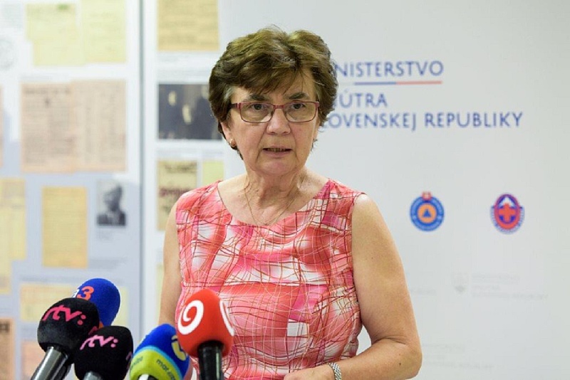 Kéttucatnyi párt szeretne bejutni a szlovák parlamentbe