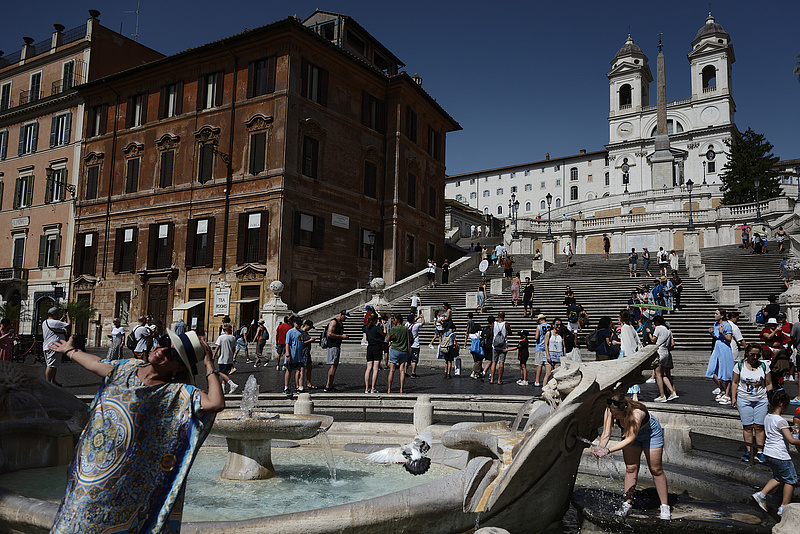 Hőségvihar sújtja Rómát: népszerűek lettek a hűvös templomok