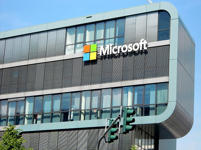 Félti a magyarokat a Microsofttól a versenyhivatal