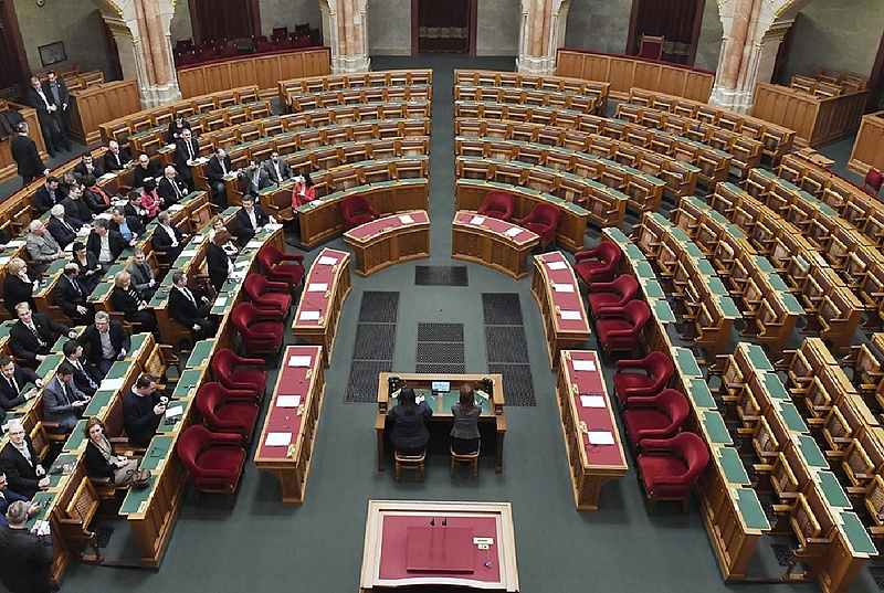 Már biztos, hogy ismét bojkottálja a Fidesz a hétfői parlamenti ülést