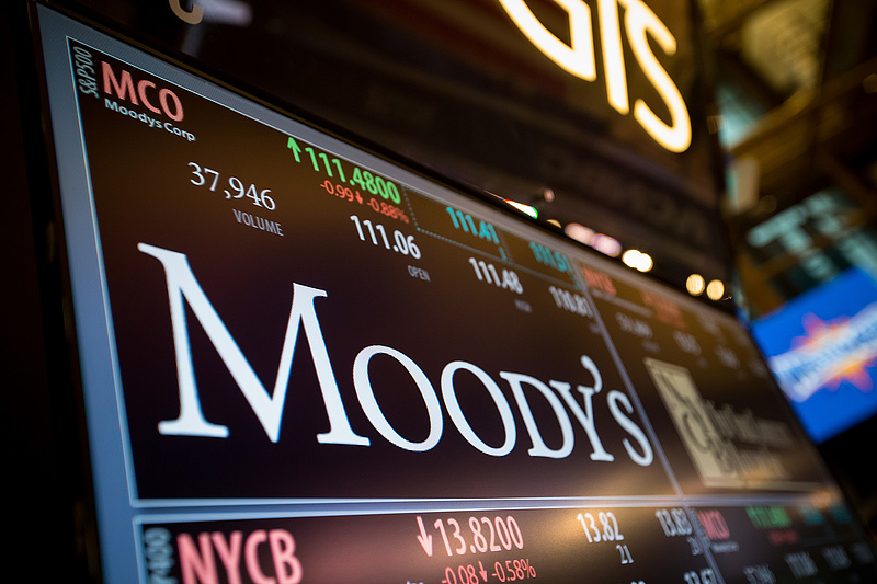 Negatívról stabilra javította Olaszország besorolásának kilátását a Moody's