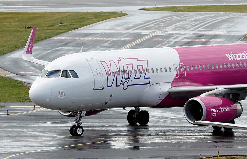 Járattörléseket jelentett be a Wizz Air, ellenőrizni kell a gépek hajtóműveit