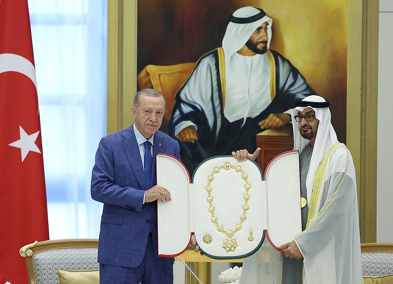 Alamizsna helyett színaranyat kap Erdogan: 51 milliárd dollárnyi befektetés érkezik az Egyesült Arab Emírségektől