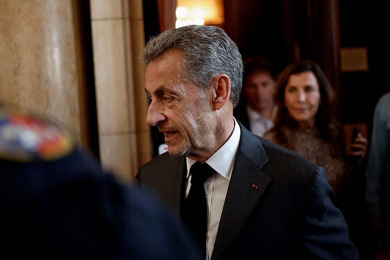 Bíróságon kell felelnie Nicolas Sarkozynek a törvénytelen kampánytámogatások miatt