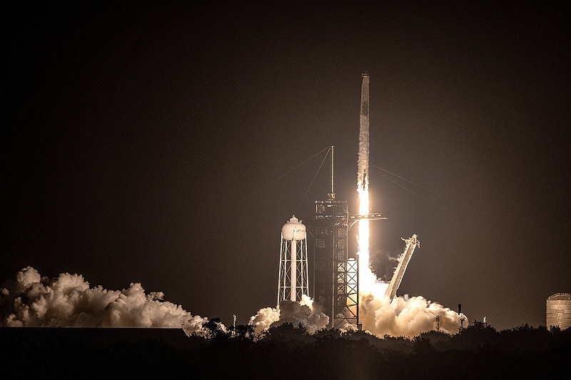 Elhozta az űrbe a világbékét a SpaceX 