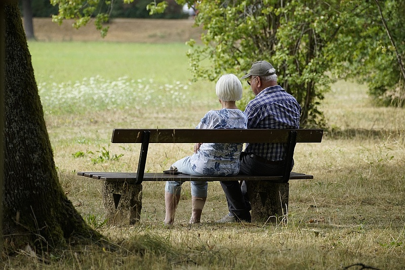 Van olyan ország, ahol már 55 évesen nyugdíjba lehet vonulni