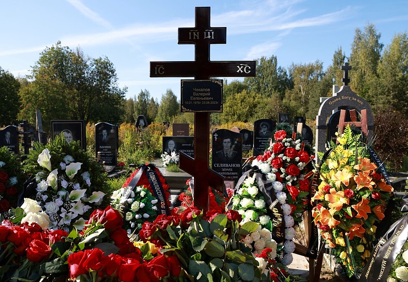 Semmi felhajtás - a legnagyobb titokban temették el Prigozsint Szentpéterváron