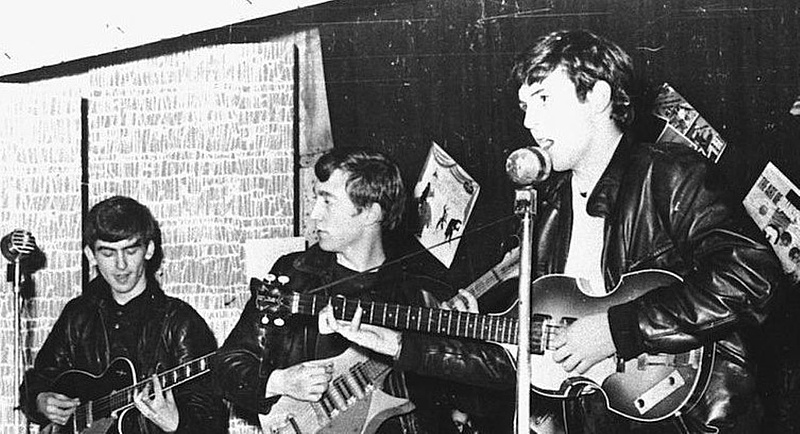 Paul McCartney 54 éve eltűnt basszusgitárjának nyomában