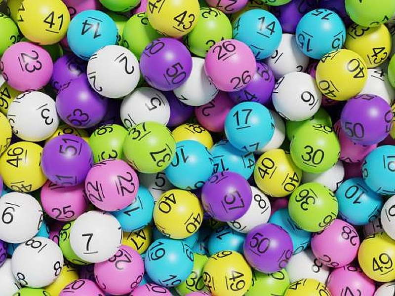 Most érdemes lottózni, közel 3 milliárdot is kaszálhat a hétvégén