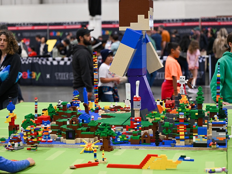 Nem gyártja többé újrahasznosított műanyagból építőkockáit a Lego