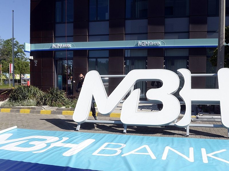 Az MBH Bank megveszi a Fundamentát