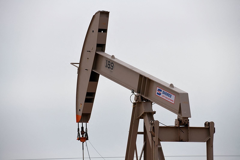 Nagyot csökkent az olaj ára, az európai tőzsdék többségében veszteséggel zártak