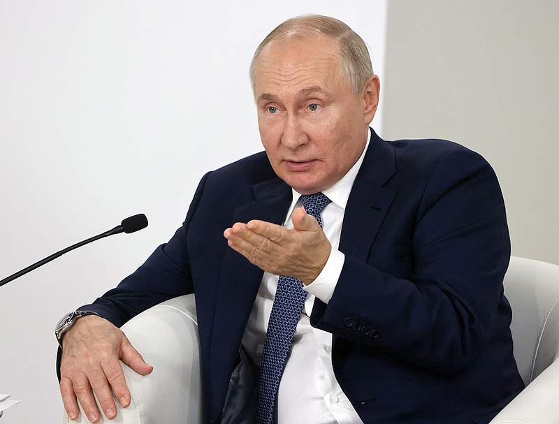 Putyin szabadságharcot hirdetett az adósrabszolgaságba taszító diktatúrák ellen 