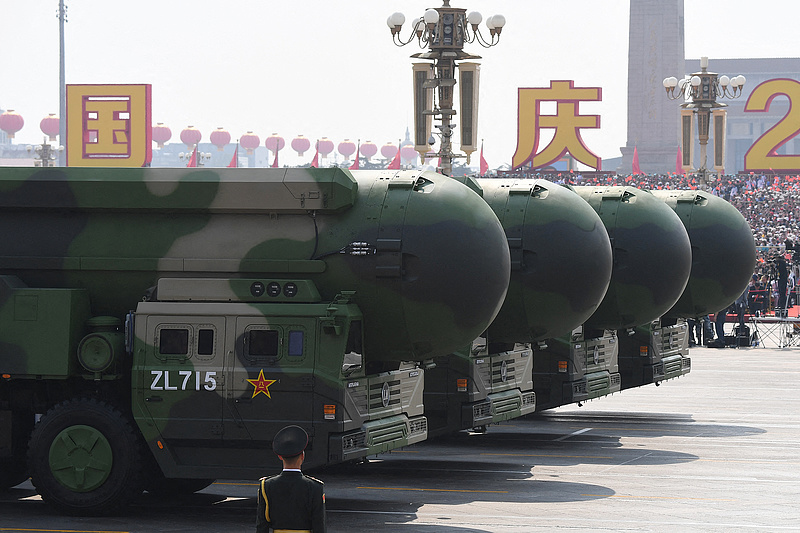 Pentagon: Kína már több mint 500 atombombával rendelkezik, és ez még csak a kezdet