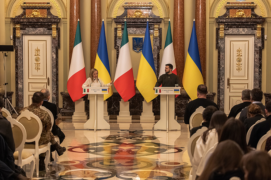 Volodimir Zelenszkij ukrán elnök és Giorgia Meloni olasz miniszterelnök 2023. február 21-én Kijevben
