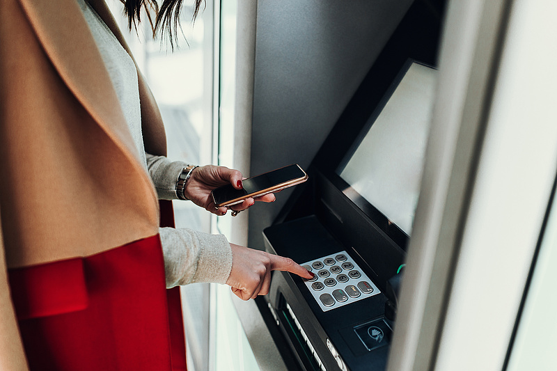 Több száz ATM-et telepít jövőre az MBH Bank