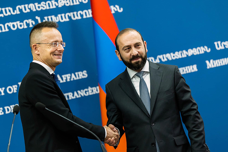 Szijjártó Péter: együttműködés épül Magyarország és Örményország között
