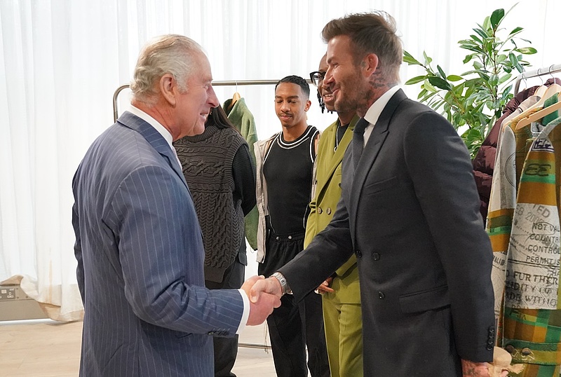 Királyi játszmák: dobta Harryéket, Károly mellett döntött David Beckham