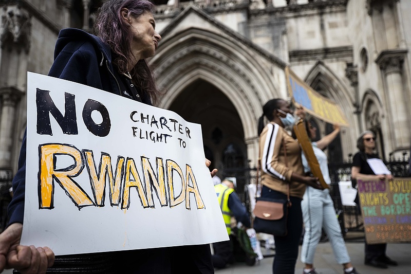 Ruandába a bevándorlókat? A britek komolyan gondolják
