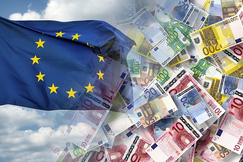 2,4 százalékra zuhant az euróövezeti infláció, ettől még messze járunk