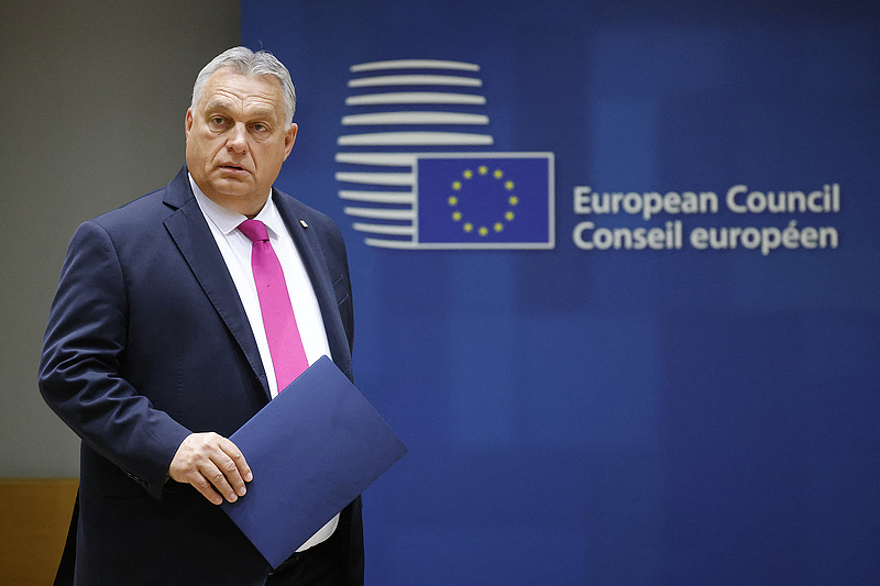 Mártírpózba vágta magát az Orbán-kormány